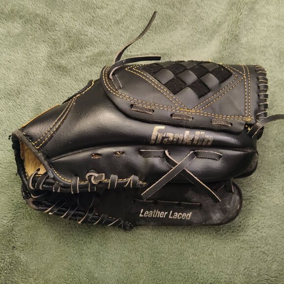Franklin Field Master Youth T-Ball Baseball Glove - Picture 2 of 4